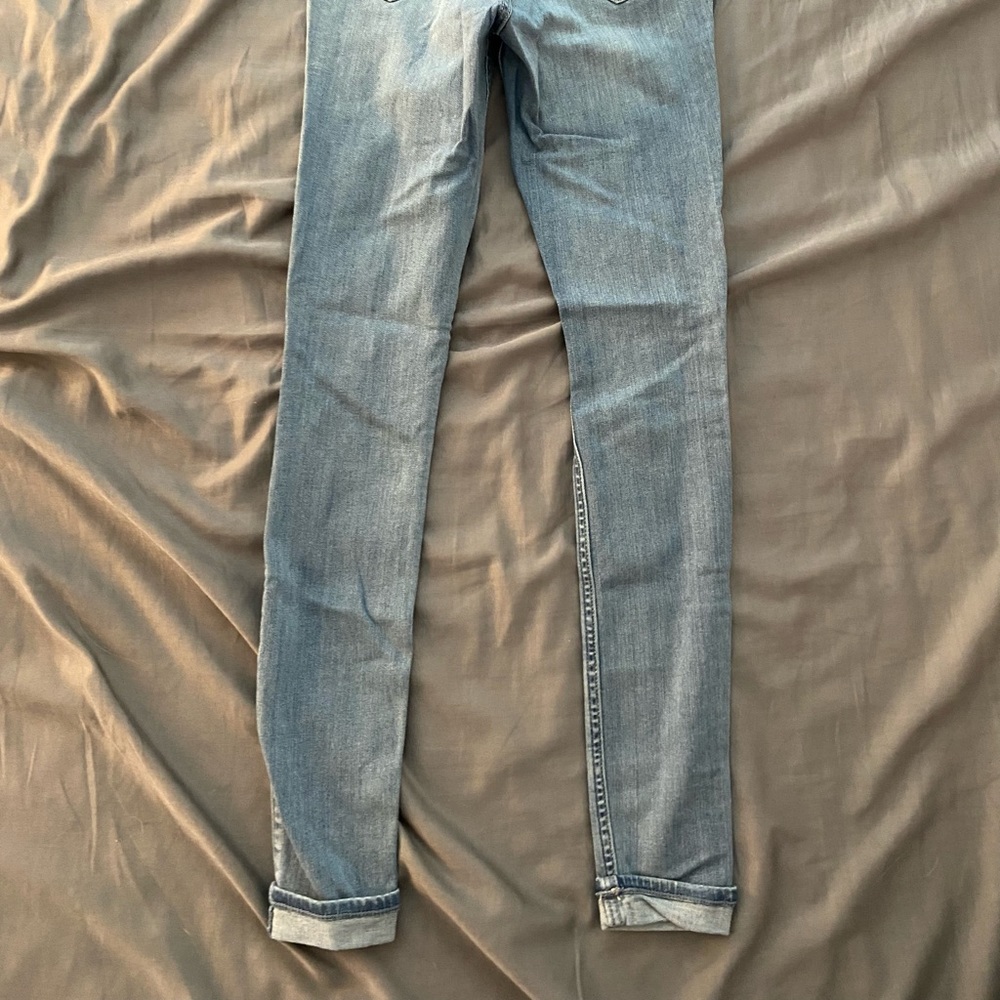 5 Long Hollister Jeans - Picture 2 of 3